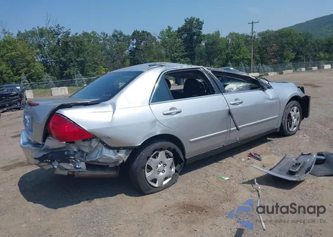 2007 Honda Accord 2.4 Lx z USA, uszkodzony, nr VIN 1HGCM56497A209803